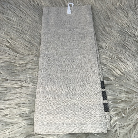 ๐ NWT Farm Fresh Eggs Kitchen Towel - Picture 10 of 10